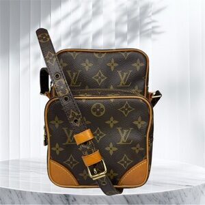 Louis Vuitton Amazon Monogram Brown Messenger Bag